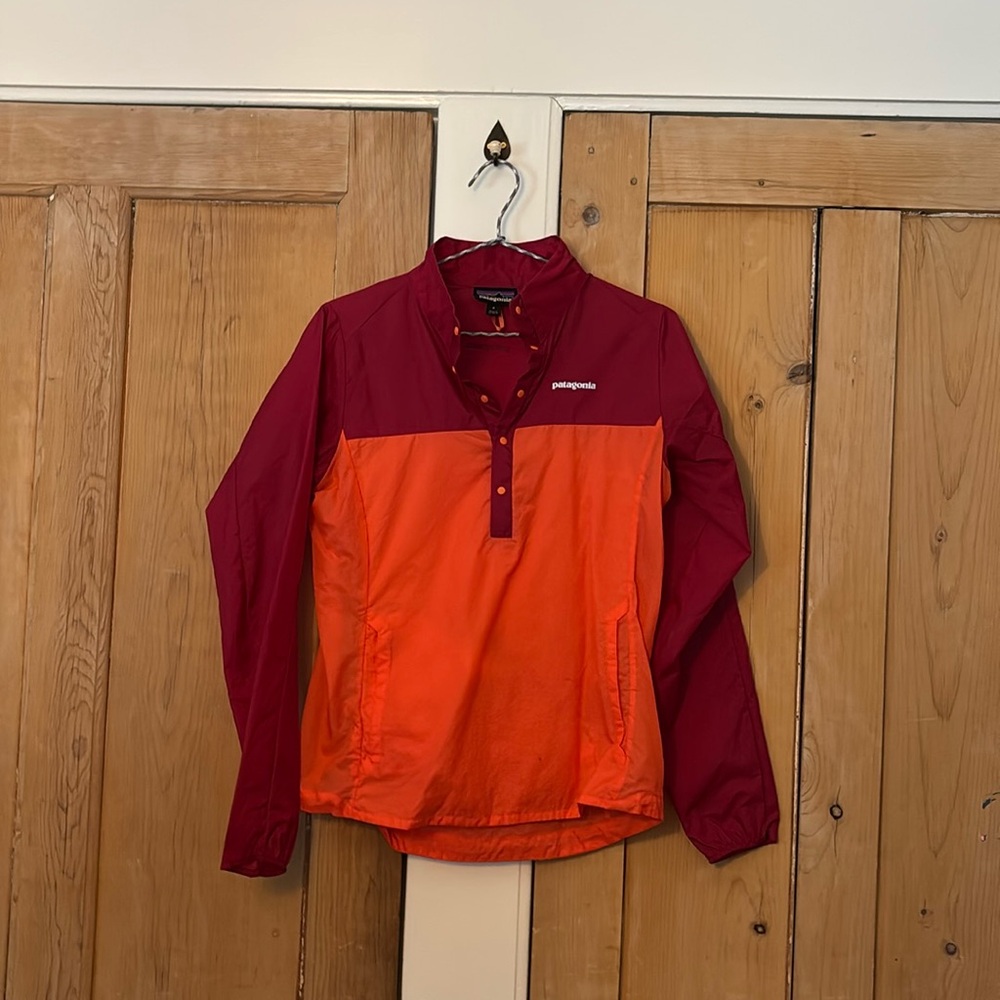 Patagonia wind breaker